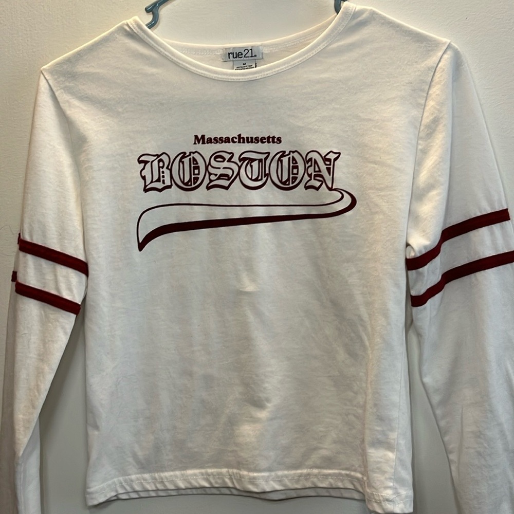 Long sleeved rue21 crop top